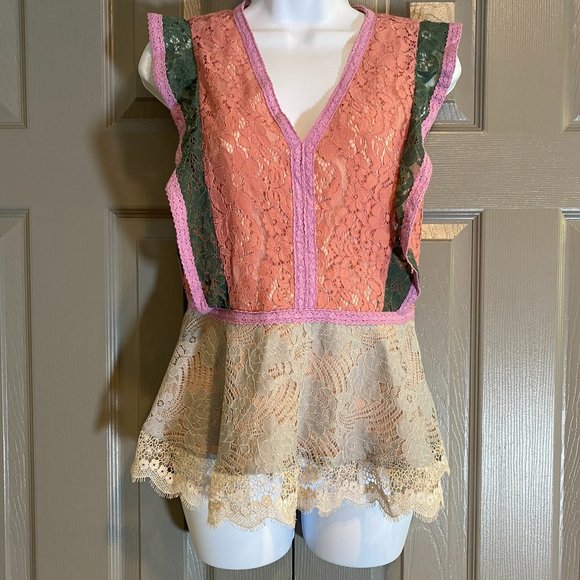 Sugar Lips Color block Lace Peplum Top - Picture 8 of 11